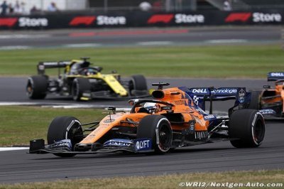 Sainz : McLaren reste sous la menace de Renault F1