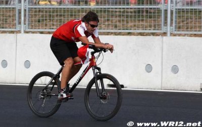 Alonso doubts Rossi to become Ferrari teammate