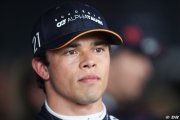 Vandoorne tips de Vries to bounce back