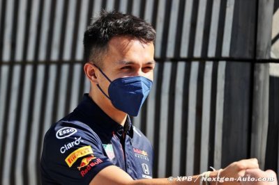 Albon ne connaît pas encore les clauses de confidentialité de Mercedes