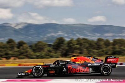 Red Bull débute bien en France mais se méfie de Mercedes F1