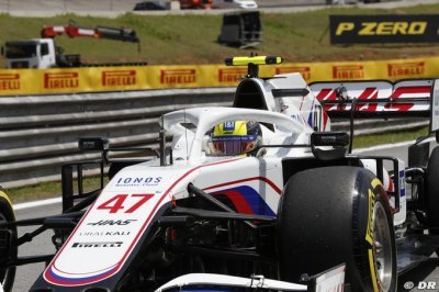 Steiner ’espère sans espérer’ que Schumacher va progresser