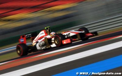 Narain Karthikeyan plagued with hydraulic issue during practice