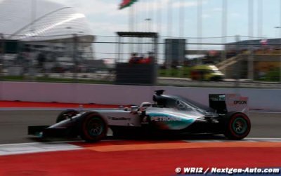 Hamilton a eu un problème avec son aileron arrière en fin de course