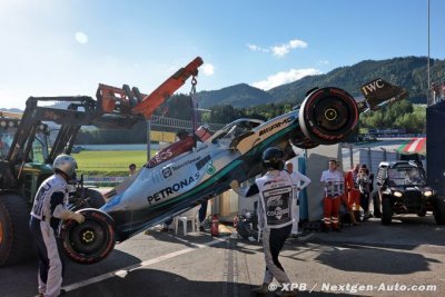 Mercedes F1&nbsp;: Un double crash à plus d’un million de dollars