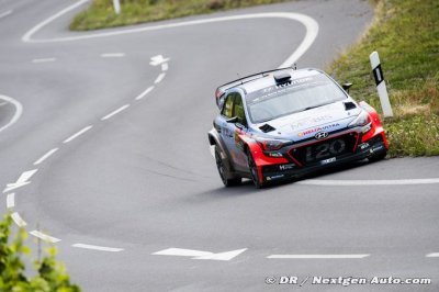 SS16-17: Neuville stakes his claim for second