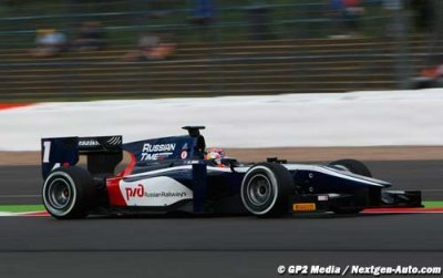 Silverstone, Course 1&nbsp;: Evans s’impose