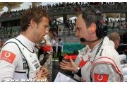 Button flies 30 hours for McLaren simulator tests