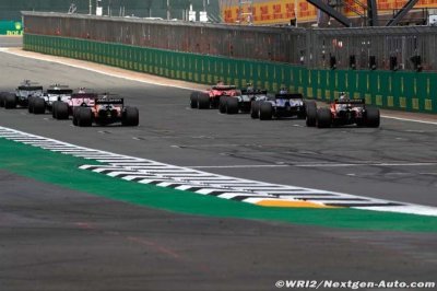 F1 keeps engine penalties in place for now