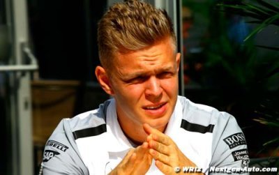 Saxo Bank, Magnussen linked with Lotus for 2016