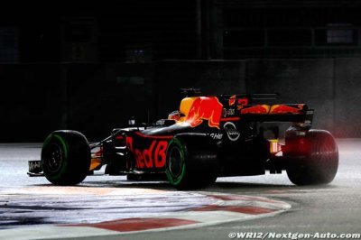 Ricciardo a frôlé l’abandon et a dû lever le pied en course