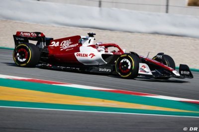 Alfa Romeo F1 ’avance en aveugle’ face à ses concurrents
