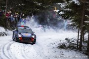 Suède, ES5-6 : Neuville voit double et reprend la première place