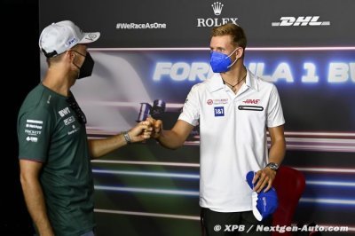 Vettel helped Schumacher with Haas seat problem