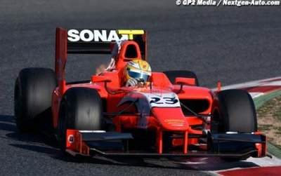 Luiz Razia dominates GP2 Sprint race in Spain