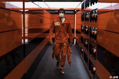 Sainz shows Leclerc no ’wonder-boy’ - Marko