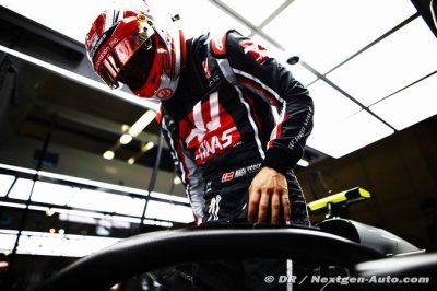 Les courbes rapides de Silverstone enchantent déjà Magnussen