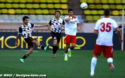 F1 drivers ’miss’ Schumacher at football game