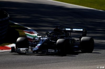 Hamilton a tenté de plaider sa cause à la direction de course pendant le drapeau rouge