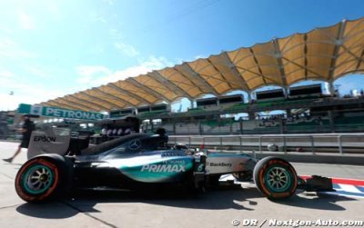 Malaysia, FP2: Hamilton recovers from early problems to finish fastest