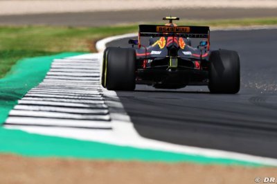 Pirelli enquête toujours sur la défaillance de son prototype pour 2020