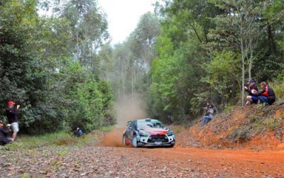 ES10&nbsp;: Meeke en tête, Paddon attaque