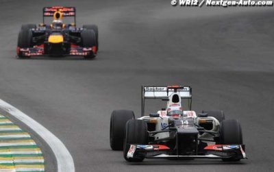 Vettel n’a pas dépassé sous drapeau jaune hier