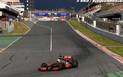Barcelone, jour 2&nbsp;: Perez meilleur temps devant Vettel