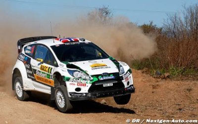 Stobart steer clear of trouble on dramatic Spanish opener