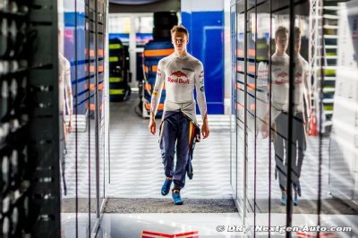La pause estivale tombe à point pour Kvyat, selon Petrov
