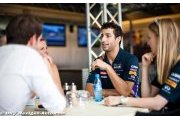 Ricciardo impressionne ses collègues