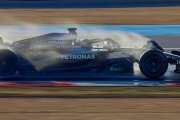 Pirelli F1 boucle deux jours d'essais à Magny-Cours avec Mercedes... et la pluie