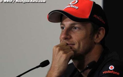 Button s’imagine en rouge à l’avenir