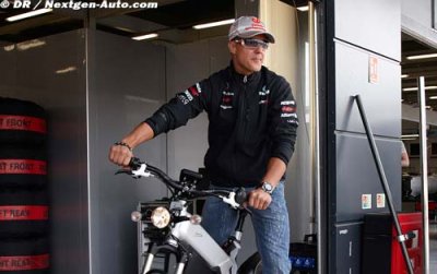 Schumacher to mark 20th anniversary with black cap