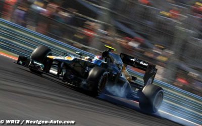 Les deux Caterham devant les deux Marussia