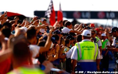Ecclestone envoie les pilotes voir les spectateurs en tribune