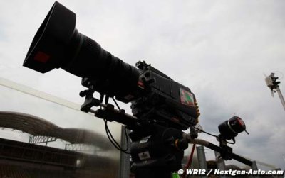 Les photographes et caméramen ne porteront pas de casque