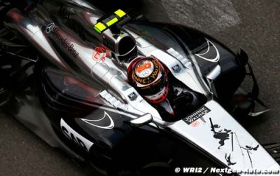 Magnussen en Q3, Button éliminé en Q2