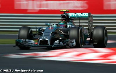 Rosberg décroche la pole après l’averse