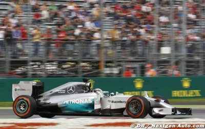 Hamilton gagne sans livrer duel à Rosberg