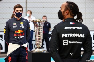 Ecclestone est ’personnellement heureux’ que Hamilton n’ait pas remporté le titre