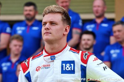 Steiner&nbsp;: Hülkenberg fera davantage progresser Haas F1 que Schumacher