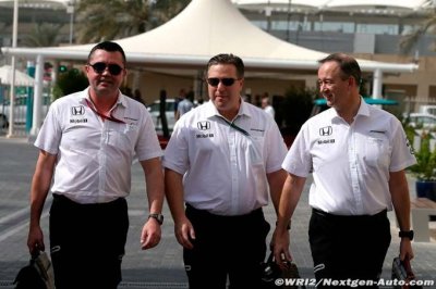 McLaren must sign title sponsor - Brown