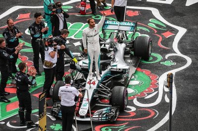 Rosberg rend hommage à son ancien rival Hamilton