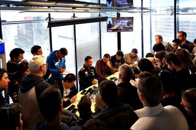 Après un lundi rassurant, Horner fait l’éloge de Honda et tacle Renault