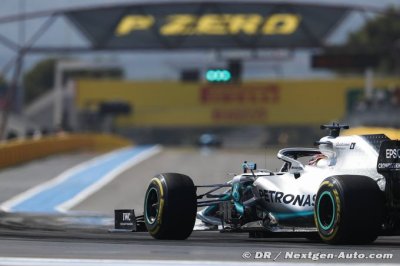 Hamilton veut qu’un pilote assiste à la réunion sur les pneus