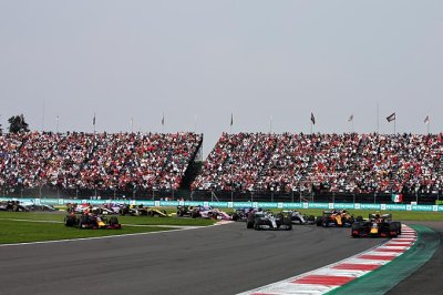 Verstappen règle ses comptes avec Hamilton après l’arrivée
