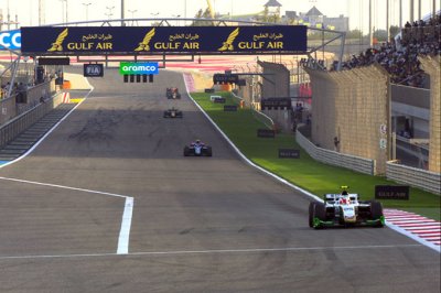 F2, Sakhir, Sprint: Boschung cruises to maiden F2 win