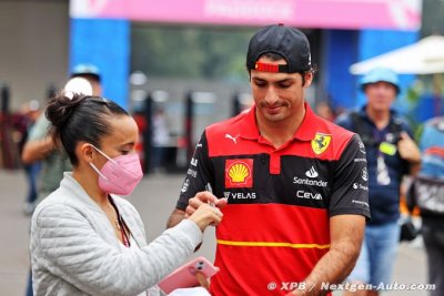 Sainz a ’adoré’ être entouré de fans dans le paddock de Mexico City