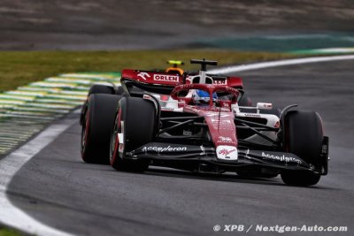 Les pilotes Alfa Romeo F1 ont chaussé les pneus slicks trop tard